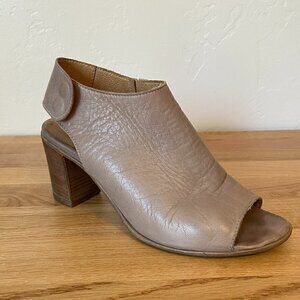 Bueno UMAY Block Heel Sandals Nude / Tan